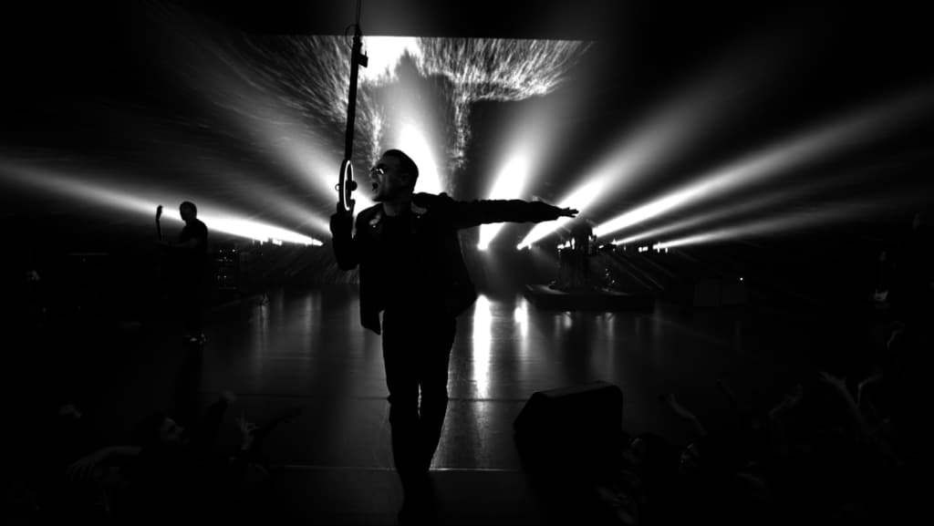 ボノは貢献したのか?